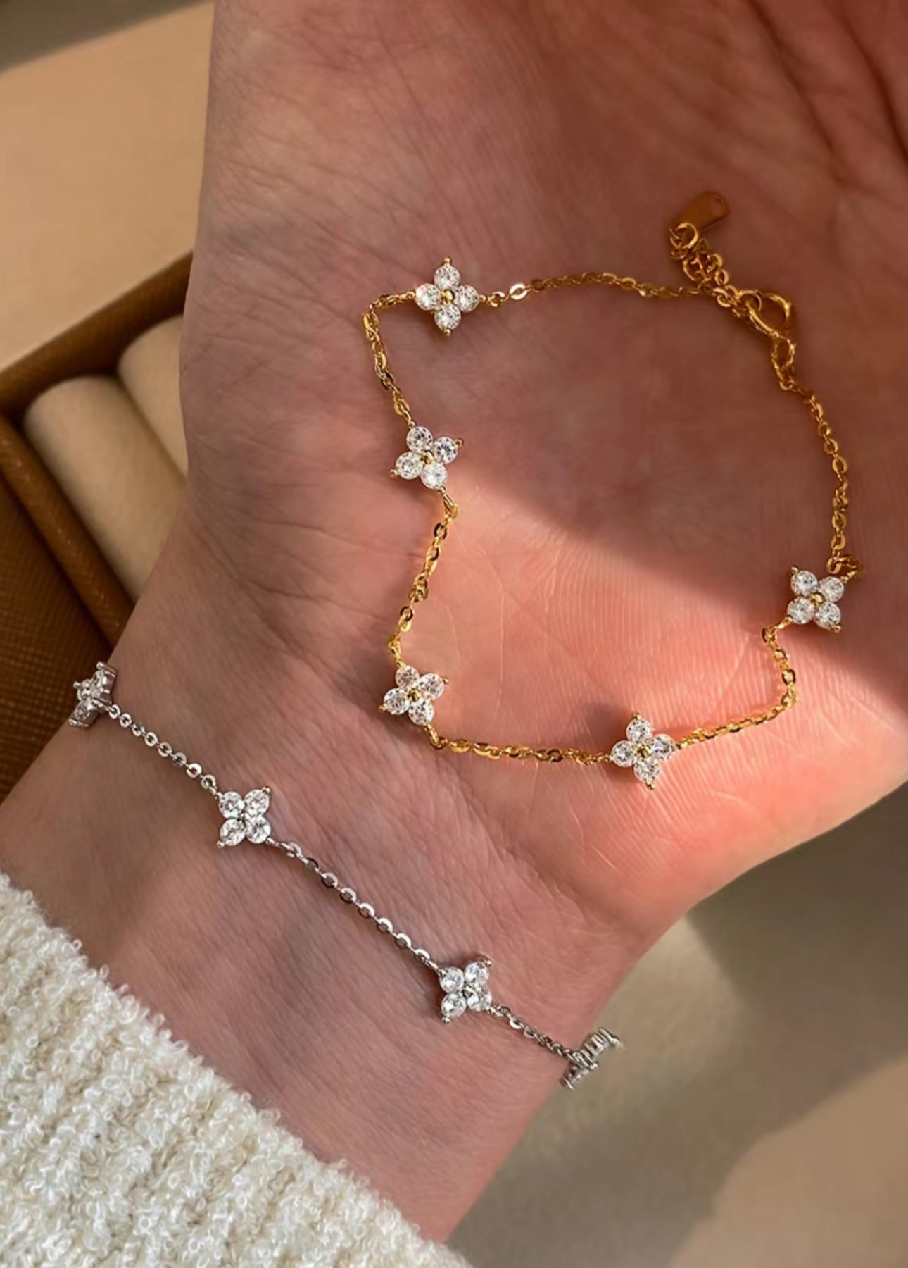 Clover Crystal Bracelet image 0