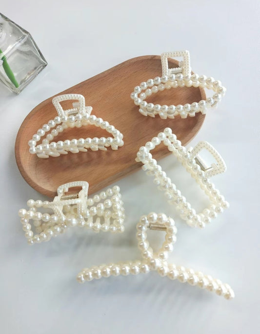 Pearl Hairclips image 0