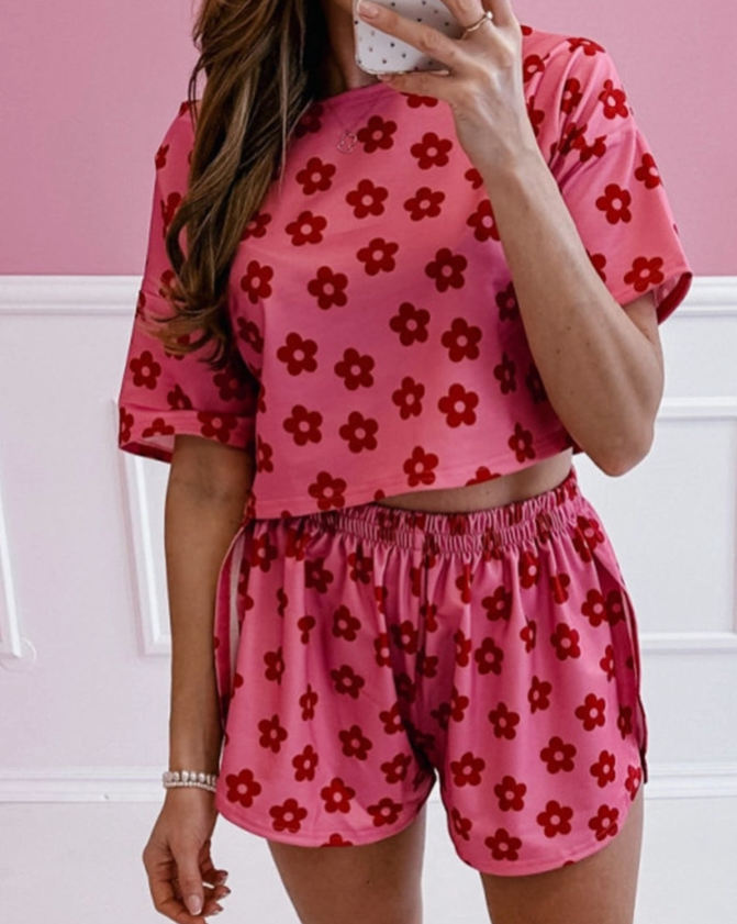 Floral Tee and Shorts Lounge Set image 1