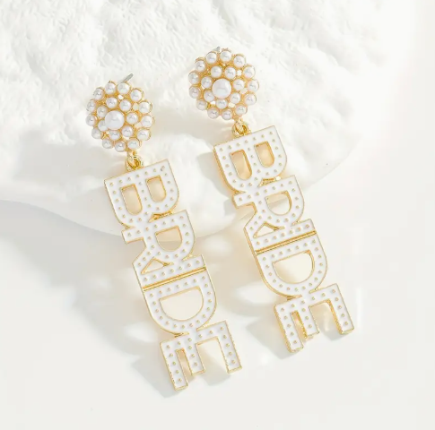 👰‍♀️ BRIDE Statement Earrings – Pearls & Pop Color image 4