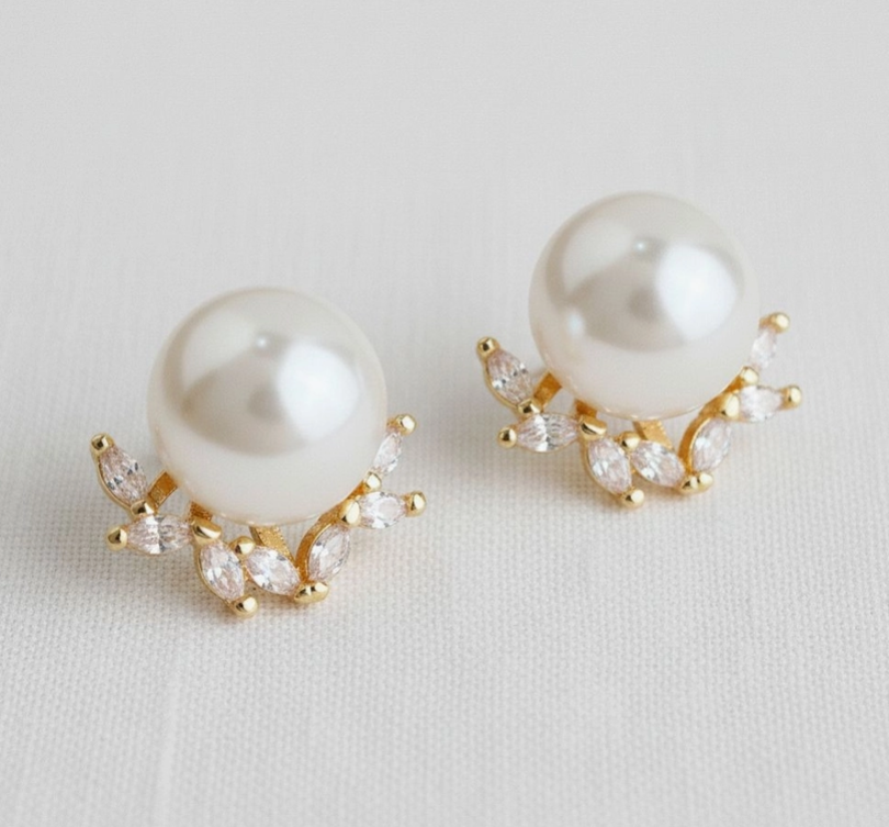 Chic Vintage Glass Pearl Drop Earrings image 0