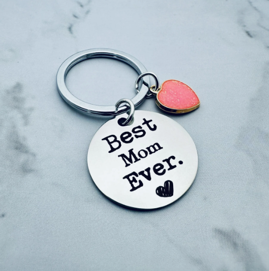 "Best Mom Ever" Keychain – A Sweet Daily Reminder 🤍 image 2